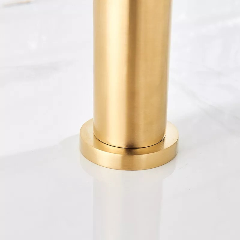 Baterie chiuvetă baie aurie mat 31 cm cu design modern și pipă înclinată [9]