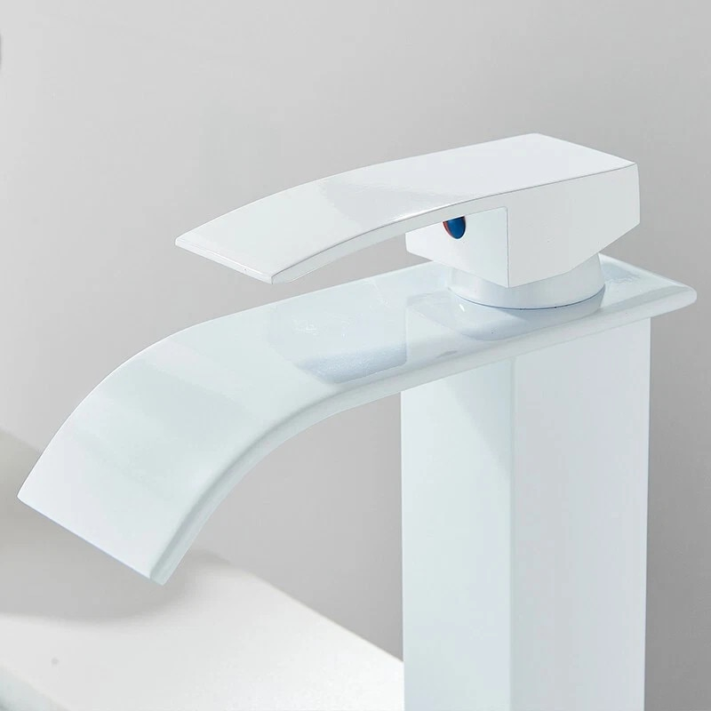 Baterie Lavoar BisDesign®, Pipă Tip Cascadă, Stil Pătrat, Finisaj Alb Mat, 19 cm [7]