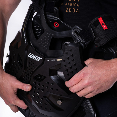 Protectie piept Leatt Chest Protector 3.5 Black [3]