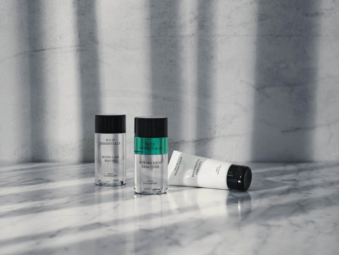 Exfoliant delicat cu acizi AHA și BHA [3]