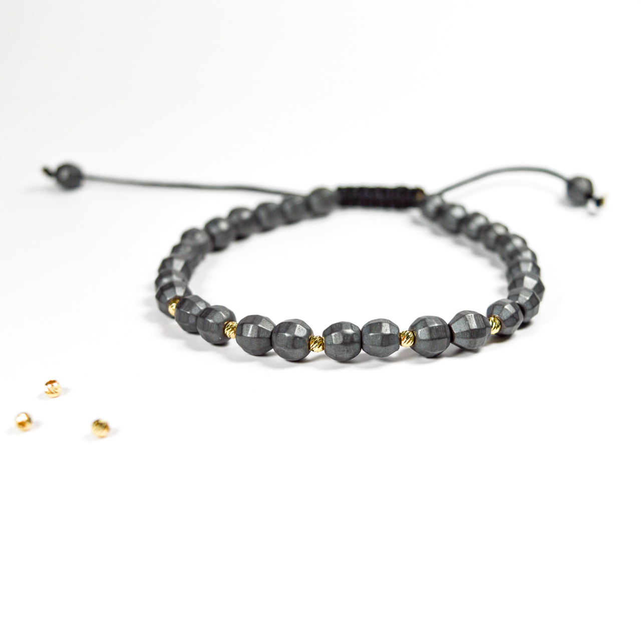 Bratara reglabila cu bile negre 'sharp cut' si bilute din aur de 2.5 mm 14K pentru barbati [5]
