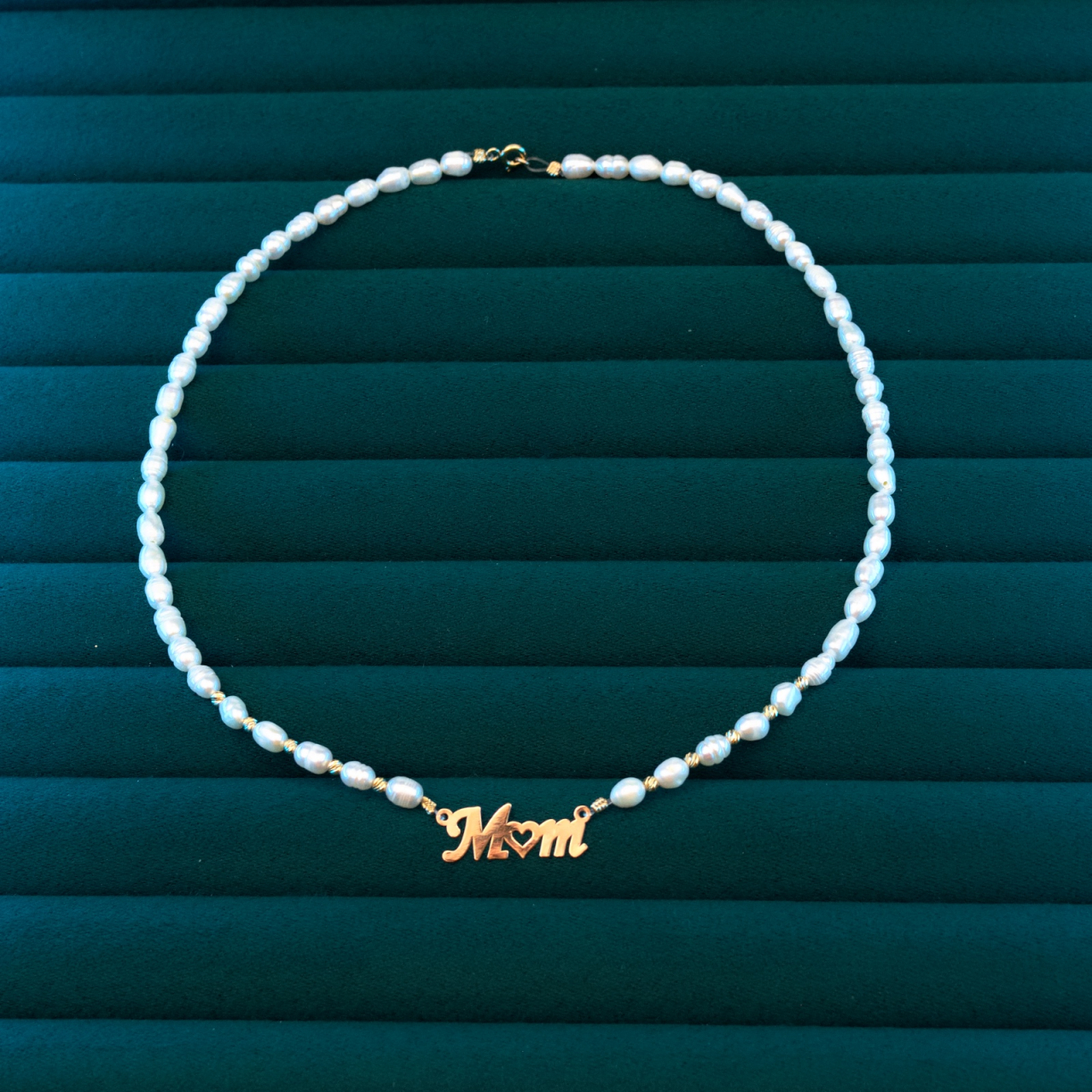 Colier MOM / MAMA cu perle de cultura, 10 bilute de 2 mm aur 14K si pandantiv [3]