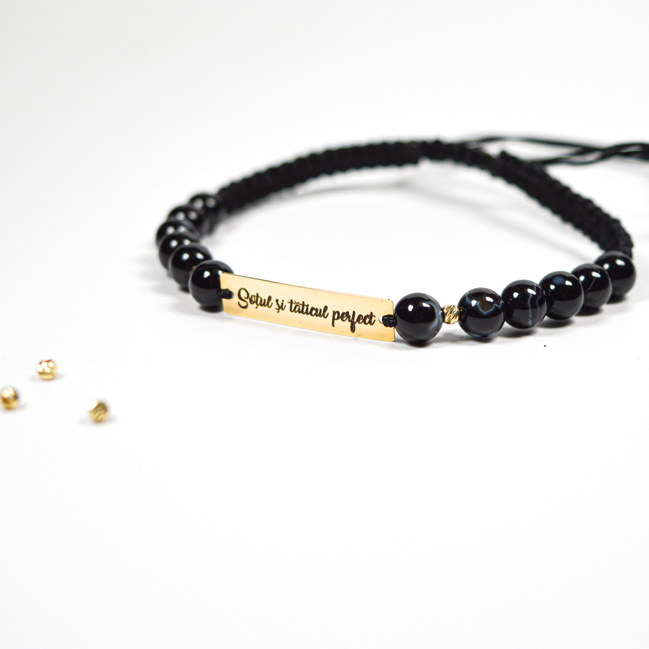 Bratara reglabila cu placuta din aur 14k si bilute din aur 2.5mm "Sotul si taticul perfect" [3]