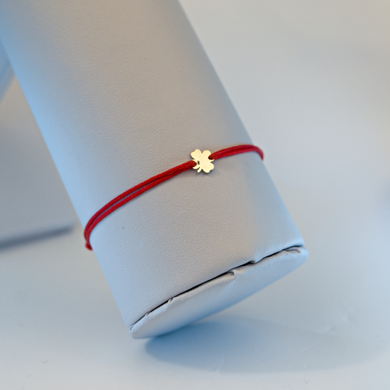 Martisor bratara cu snur Norocel din aur 14K [2]
