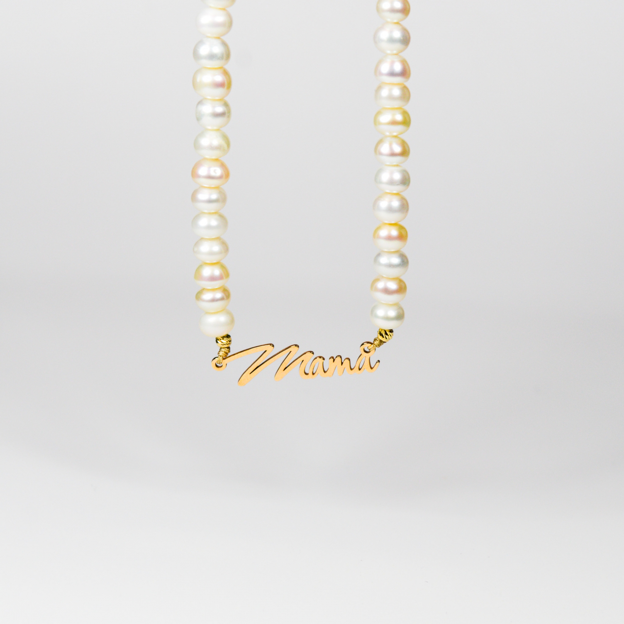 Colier din perle naturale si link 'Mama' din aur 14K [4]