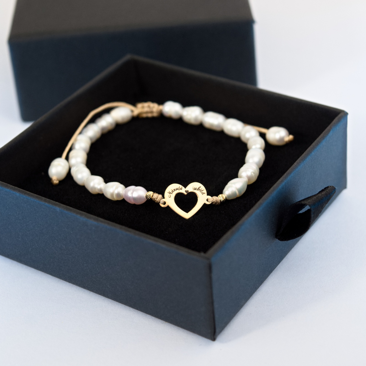 Bratara din perle de cultura si inima din aur 14K, bilute aur 2.5 mm - 'Nănuță Iubită' [4]