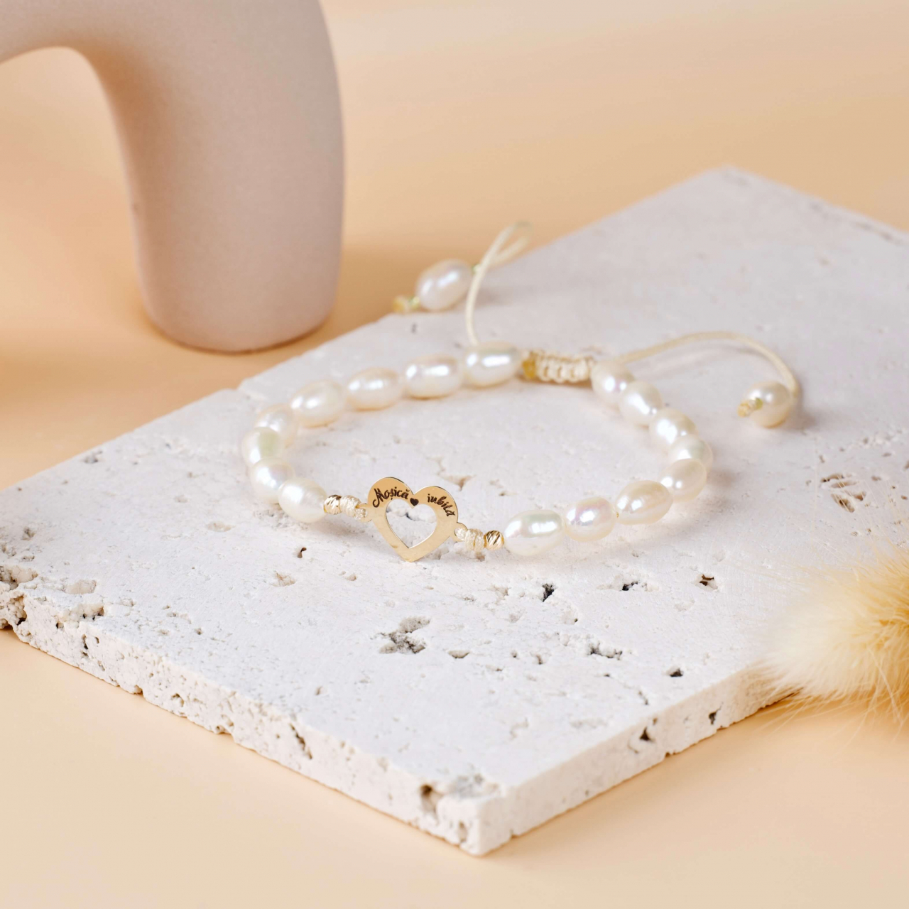 Bratara din perle de cultura si inima din aur 14K, bilute aur 2.5 mm - Gravat 'Mosică Iubită' [2]