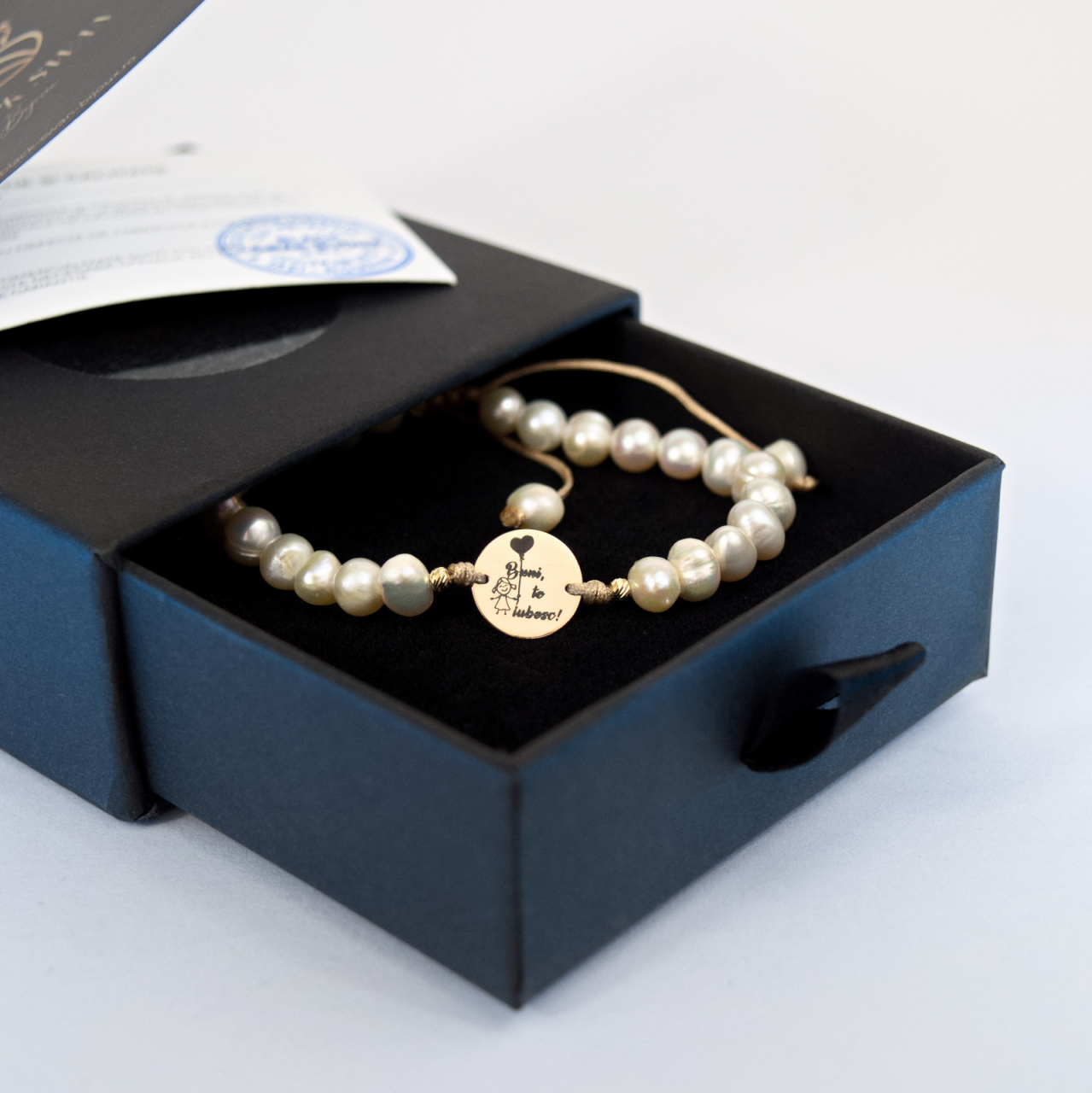 Bratara din perle de cultura si banut din aur 14K, bilute aur 2.5 mm - 'Buni te iubesc!' [3]