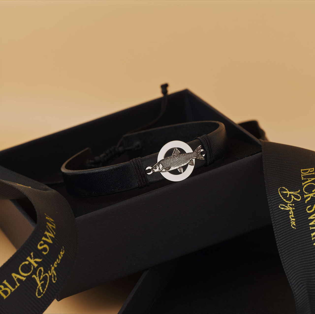 Bratara piele barbati cu banut Argint si Crap Ten Gravat - Cadou Pescari [4]