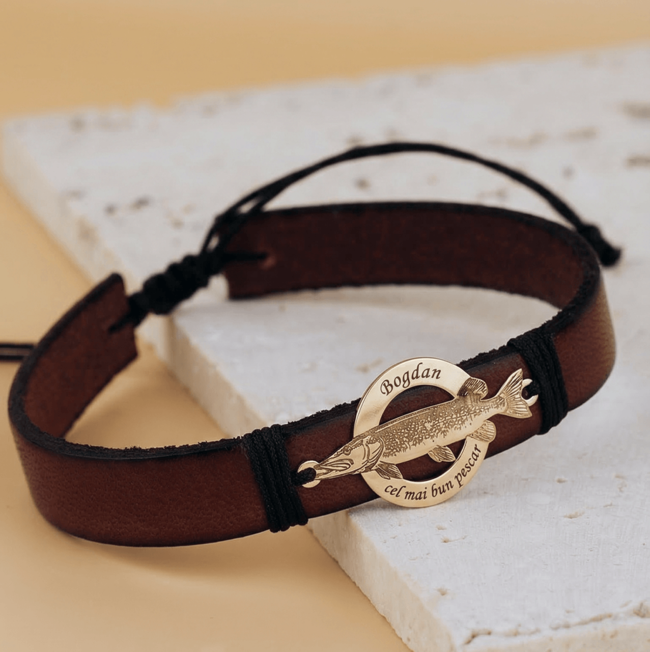 Bratara piele barbati cu banut Argint si Stiuca Gravata - Cadou Pescari Spining [3]