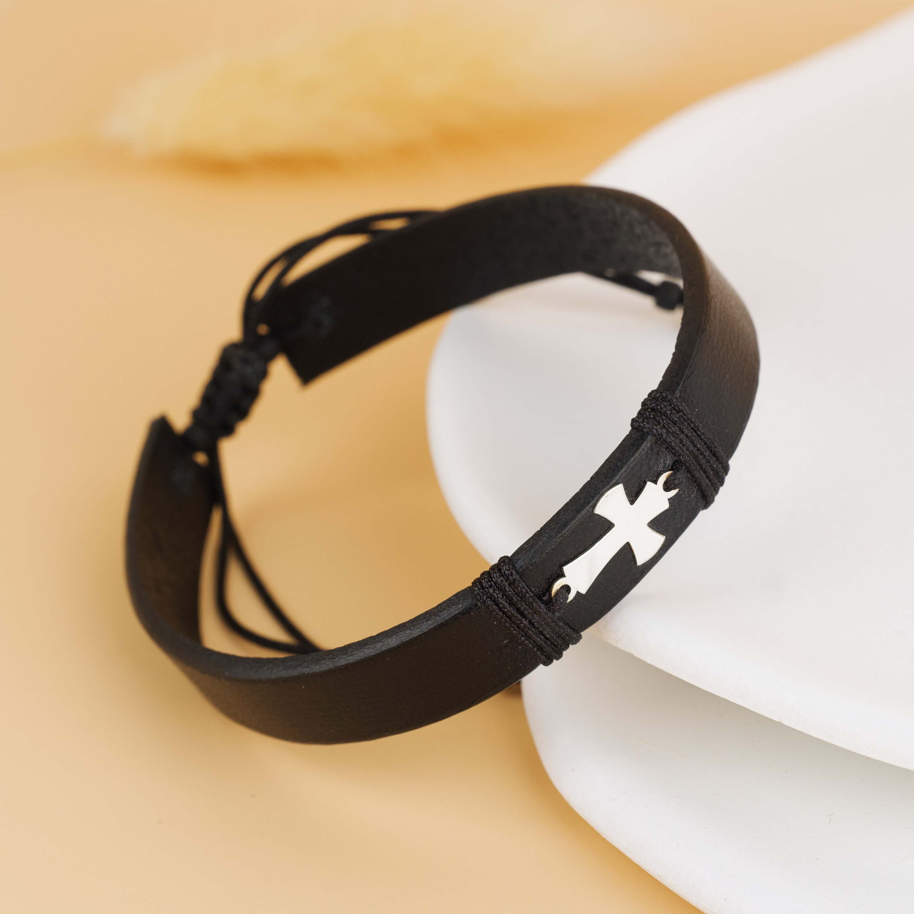 Bratara piele naturala barbati si cruciulita din Argint 925 / Argint sufla cu Aur 18K [2]