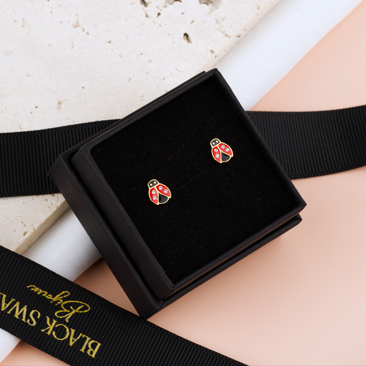 Cercei Premium Buburuz din Argint 925 pentru fetite placat cu Aur 24K — Cheita cu Protectie Silicon Ureche [3]