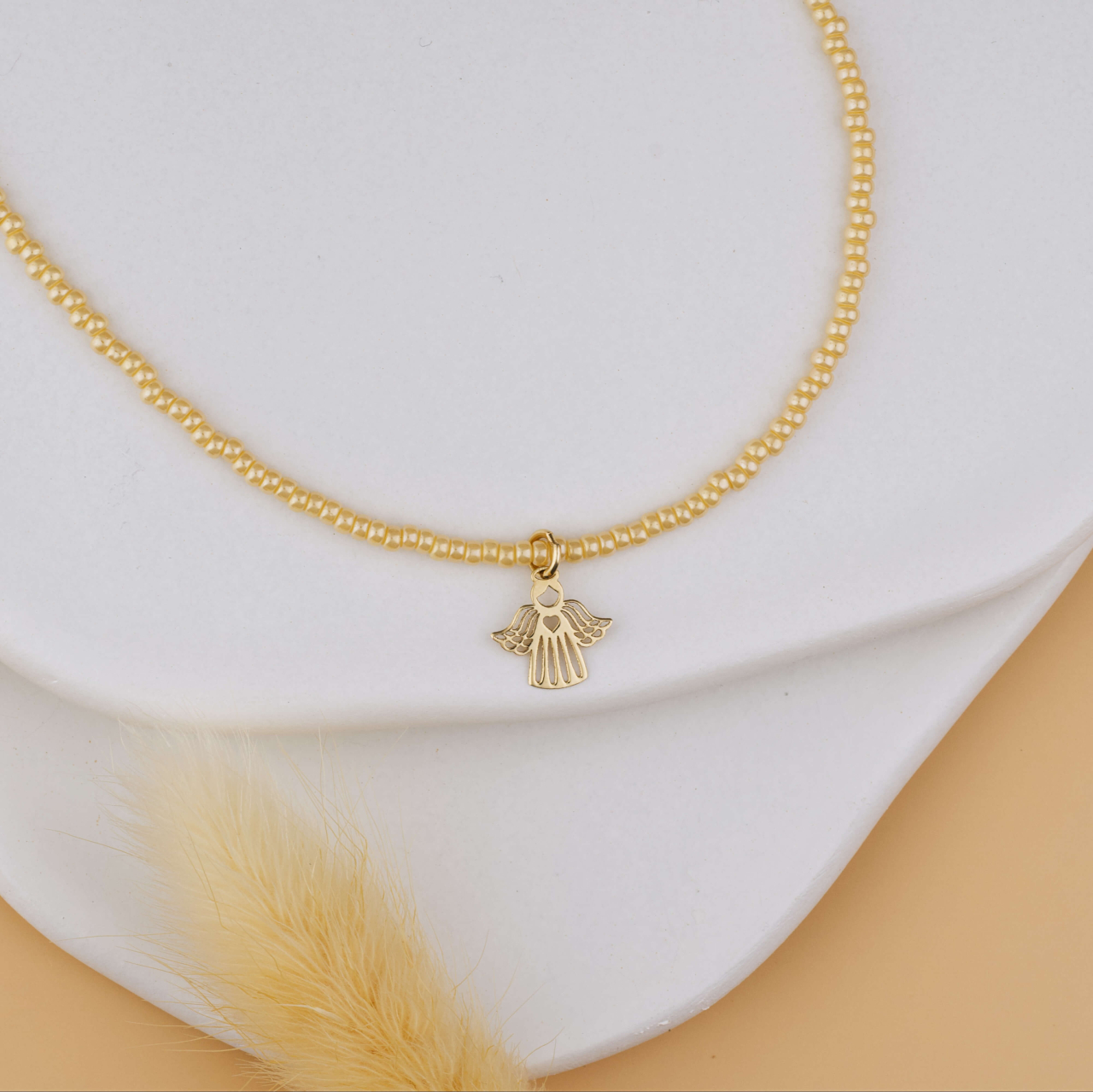 Chocker colorat cu margele Miyuki crem si pandantiv Ingeras Protector din Aur 14K [3]