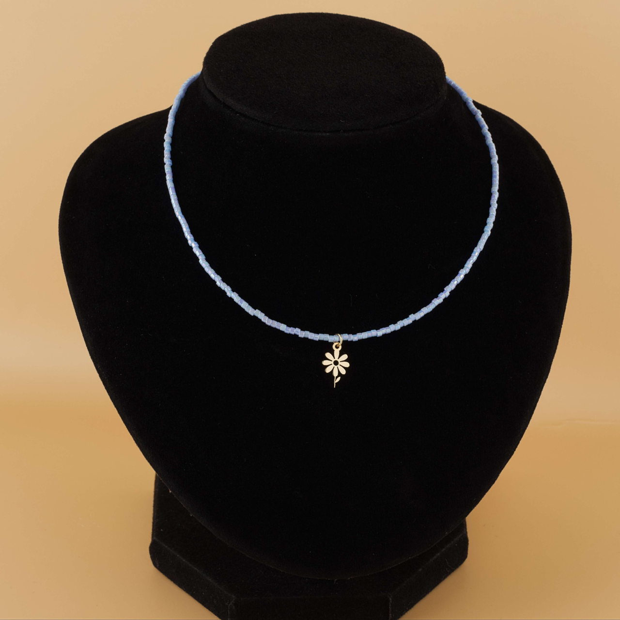 Chocker colorat cu margele Miyuki Blue si pandantiv stilizat jucaus Daisy / Margareta din Aur 14K [4]