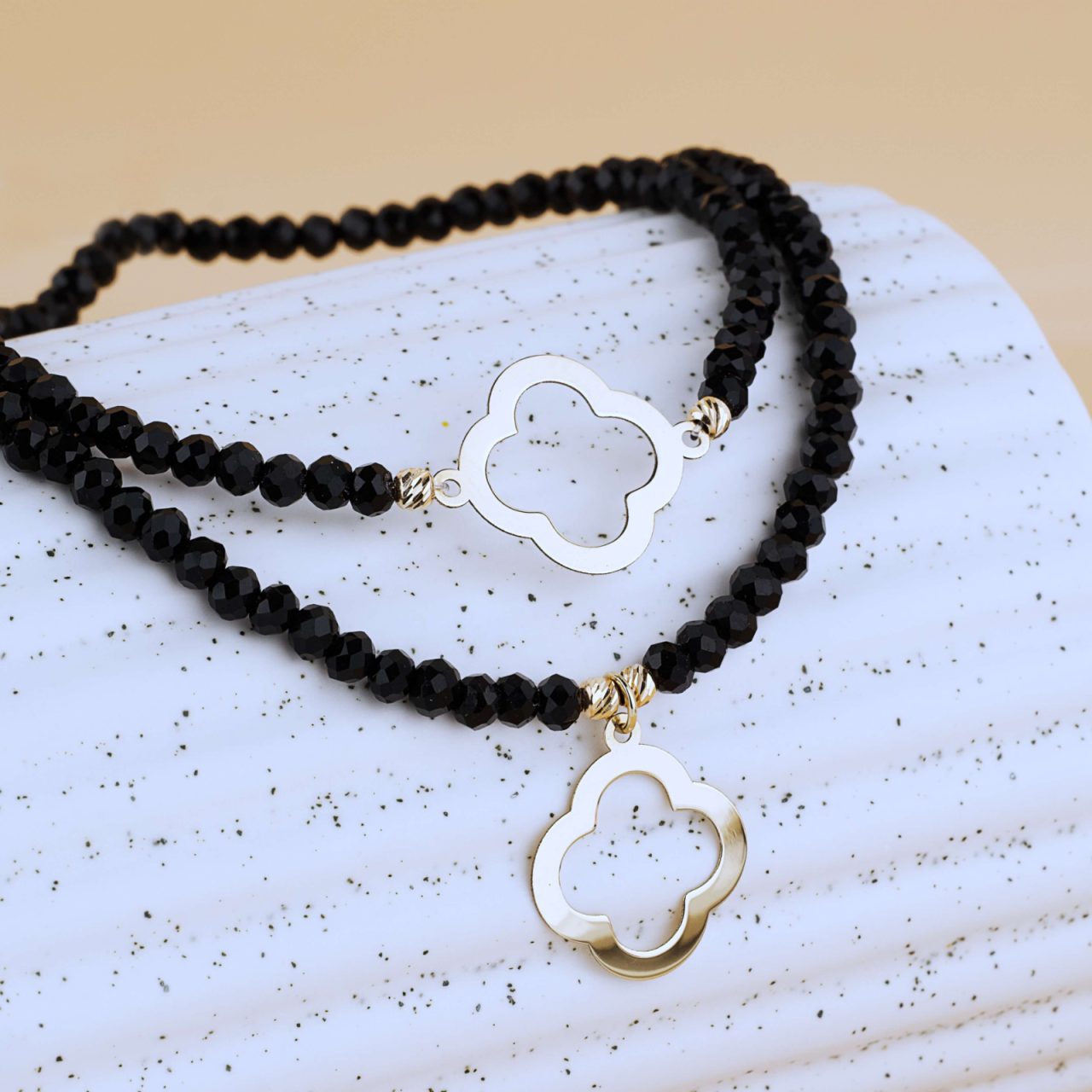 Set Choker negru cu cristale si pandantiv Aur 14K + Bratara cristale negre si pandantiv Clover Aur 14K [2]
