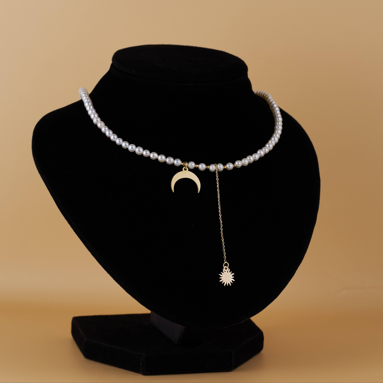 Colier perle albe de cultura si pandantive din Aur 14K Soarele si Luna - Perle 4 mm AAA+ [4]