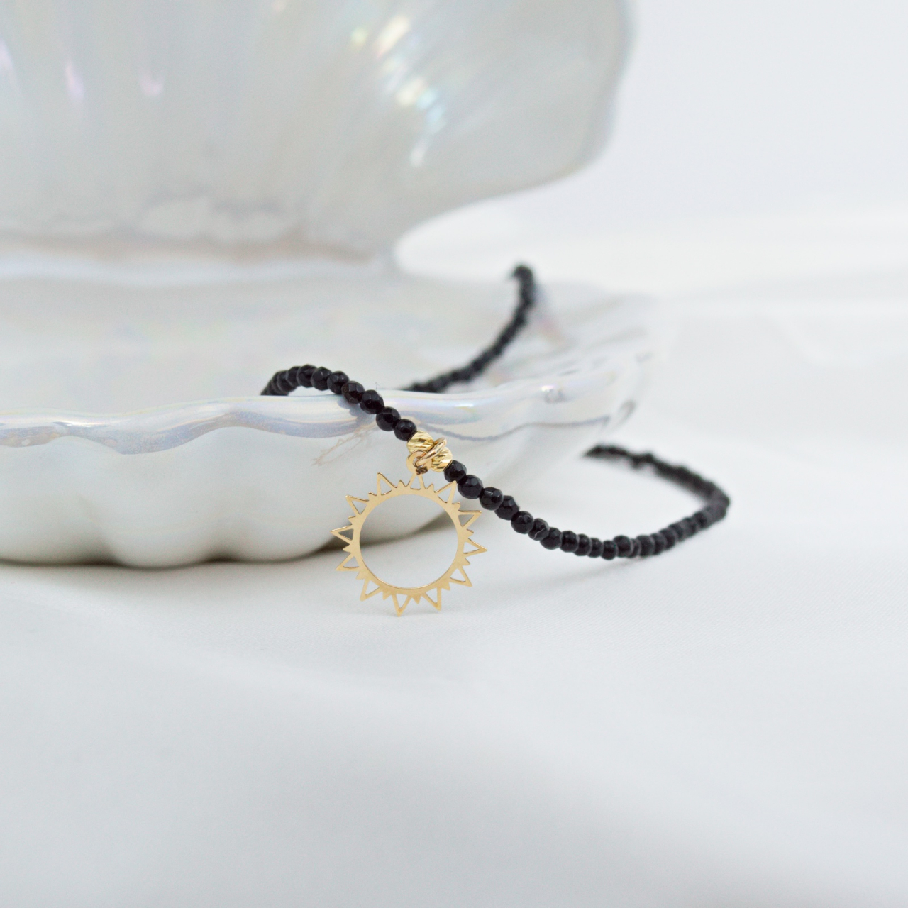 Colier cu pandantiv din aur 14 K 'Soare' - cristale negre si bilute din aur 2.5mm [6]