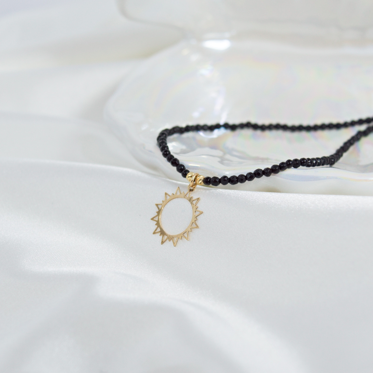 Colier cu pandantiv din aur 14 K 'Soare' - cristale negre si bilute din aur 2.5mm [7]