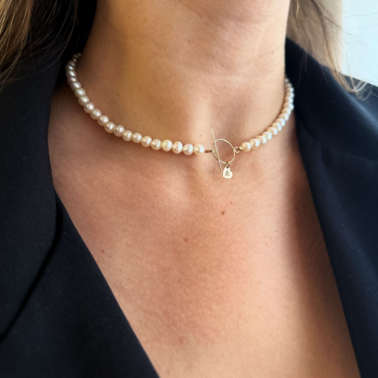Colier din perle naturale cu inchizatoare toggle si inimioara din aur 14K [2]