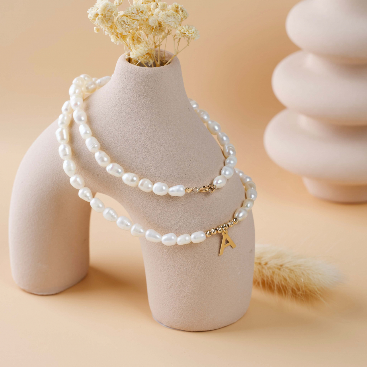 Colier din perle naturale si initiala nume din aur 14K [4]