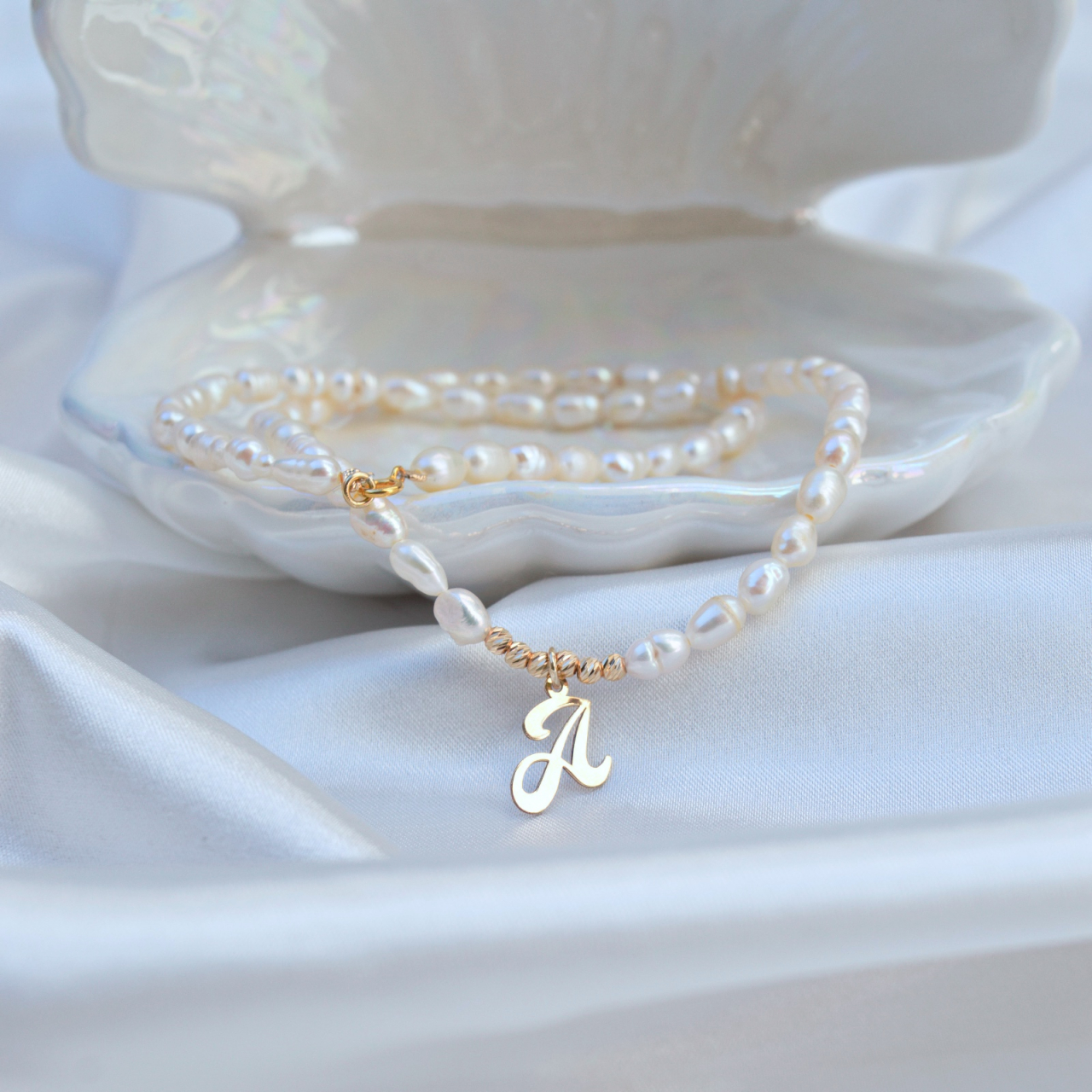 Colier din perle naturale si initiala nume din aur 14K [10]
