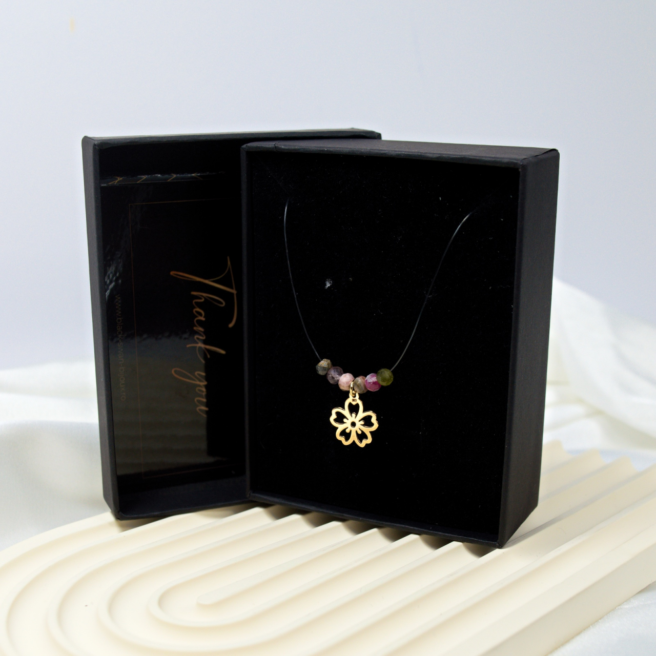 Colier fir transparent guta si pandantiv din aur 14K 'Floare de nu-ma-uita' [3]