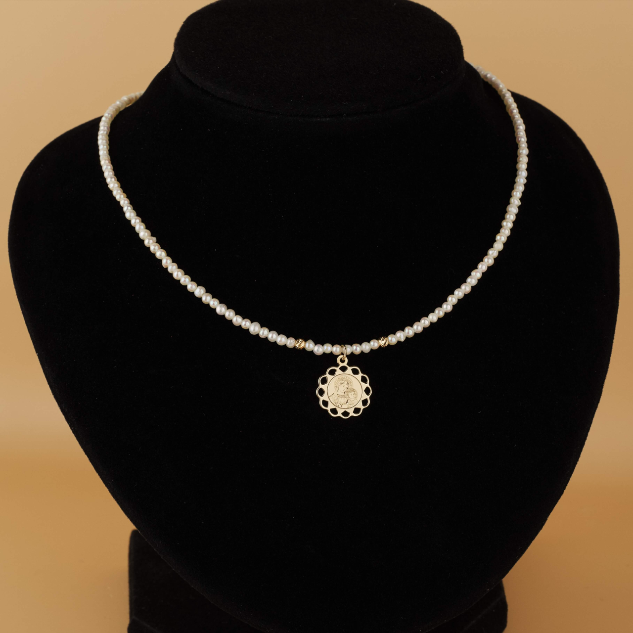 Colier din perle rotunde de cultura si pandantiv din Aur 14K Icoana Maica Domnului / Fecioara Maria [2]