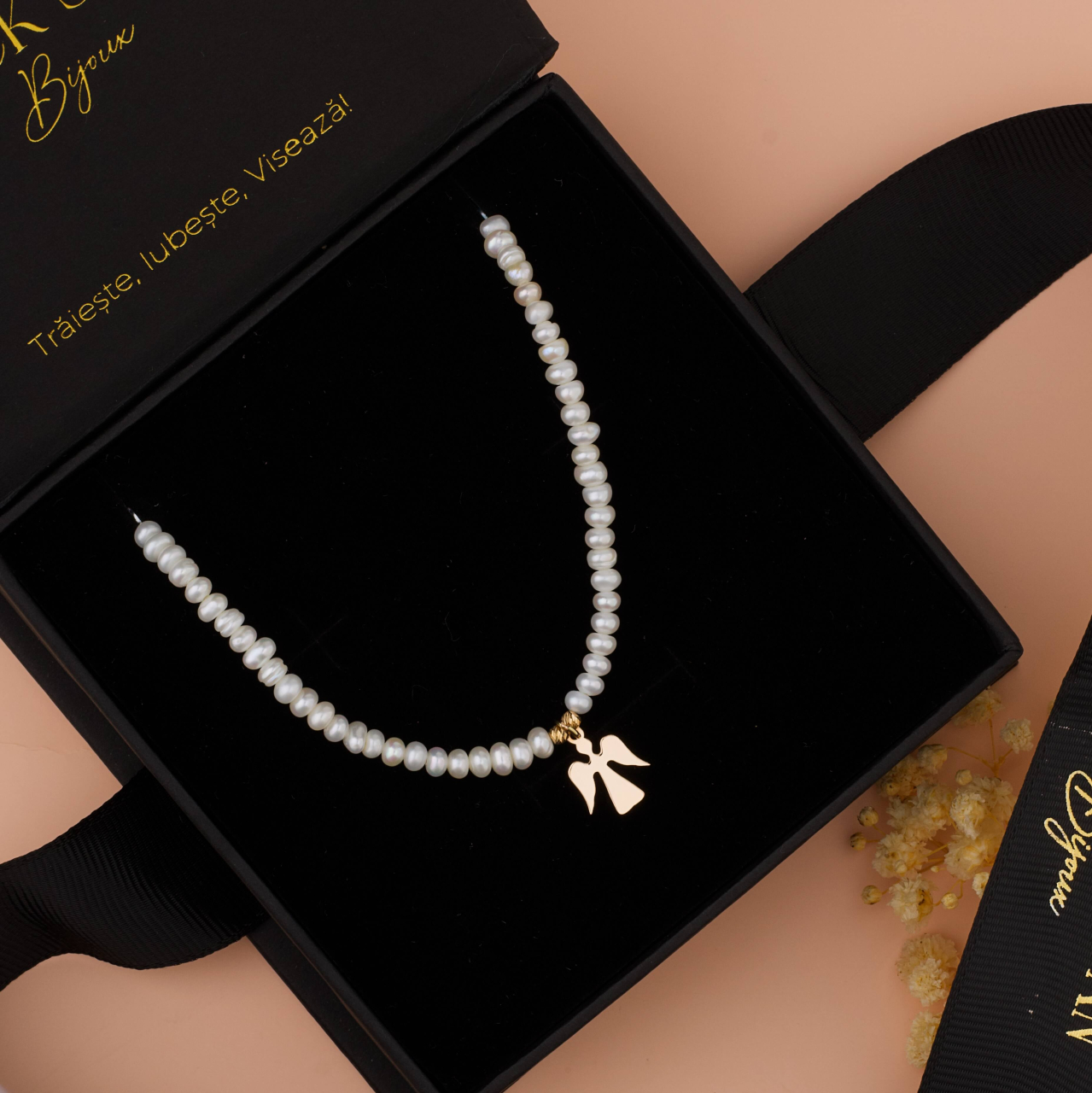 Colier perle naturale cu pandantiv ingeras din aur 14K bilute din aur 2.5mm si incheietoare fixa din aur [2]