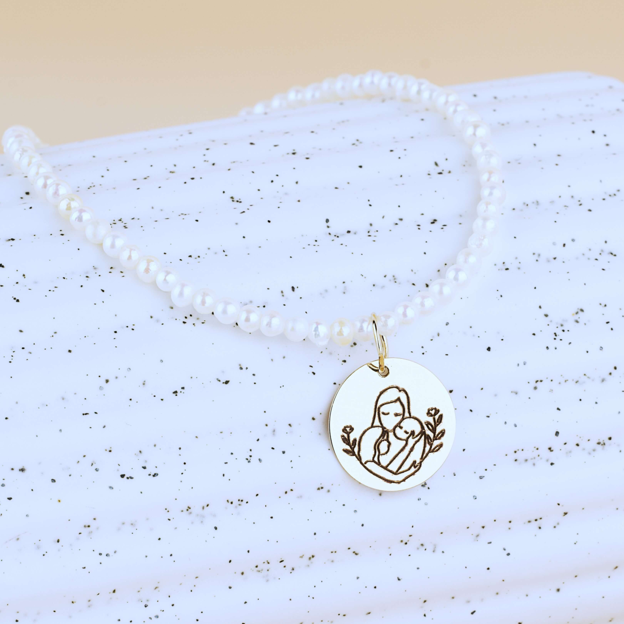 Colier perlute naturale de 2mm si Pandantiv banut din Aur 14K Mama si Bebe 12mm si 6 mm [3]