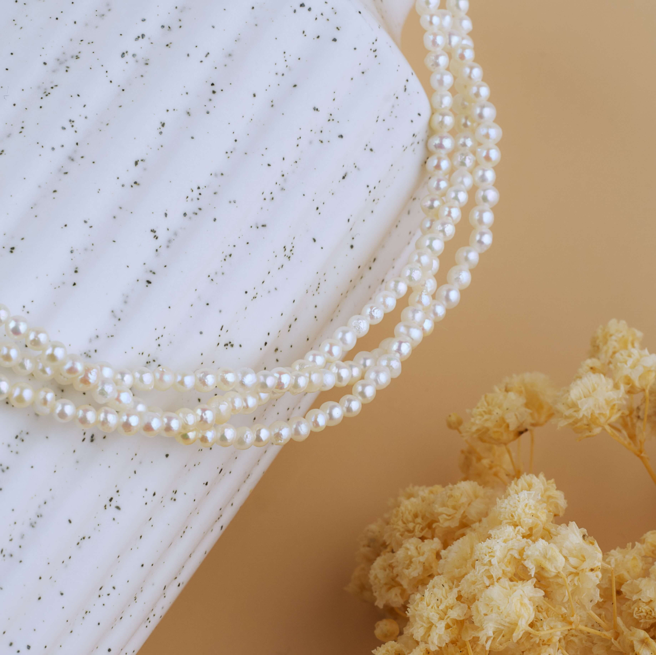 Colier perle naturale rotunde impletit din 3 siraguri - Colier perle Mireasa si Aur 14K [2]