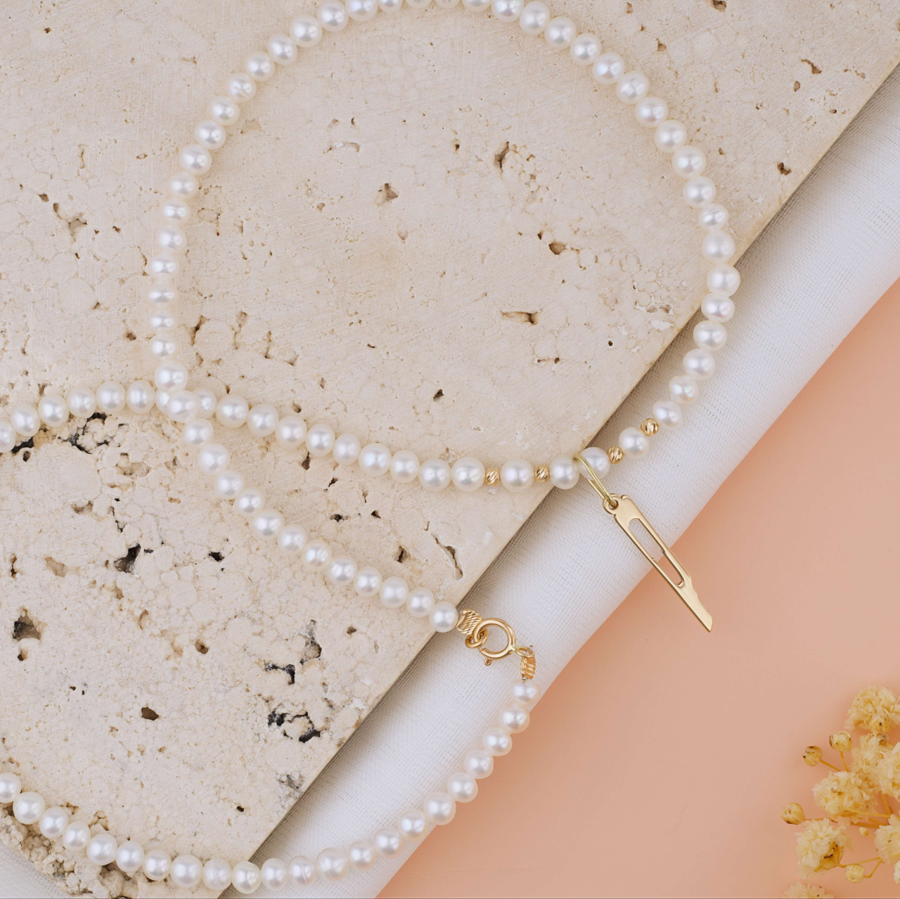 Colier perle naturale si pandantiv bisturiu inspired Aur 14K [2]
