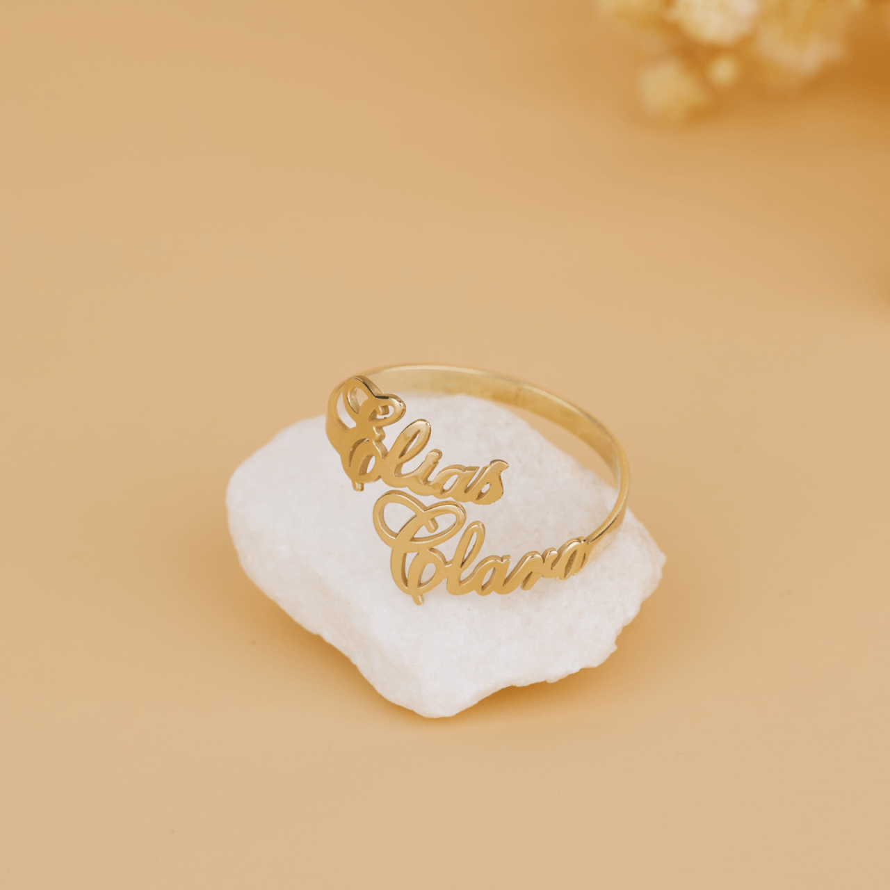 Inel personalizat cu 2 nume decupate din Aur 14K [6]