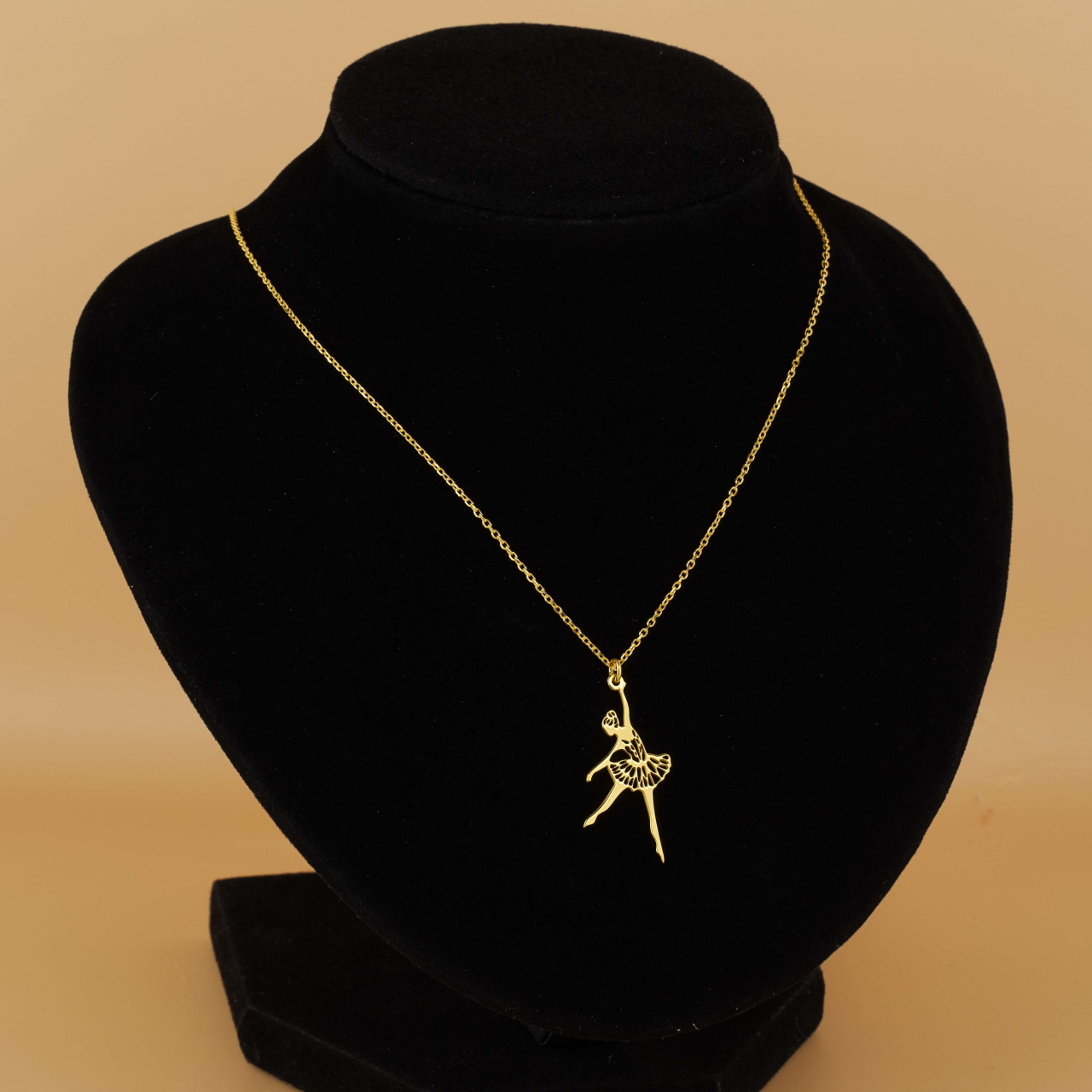 Lantisor din Argint 925 placat cu Aur 18K si pandantiv Balerina [2]