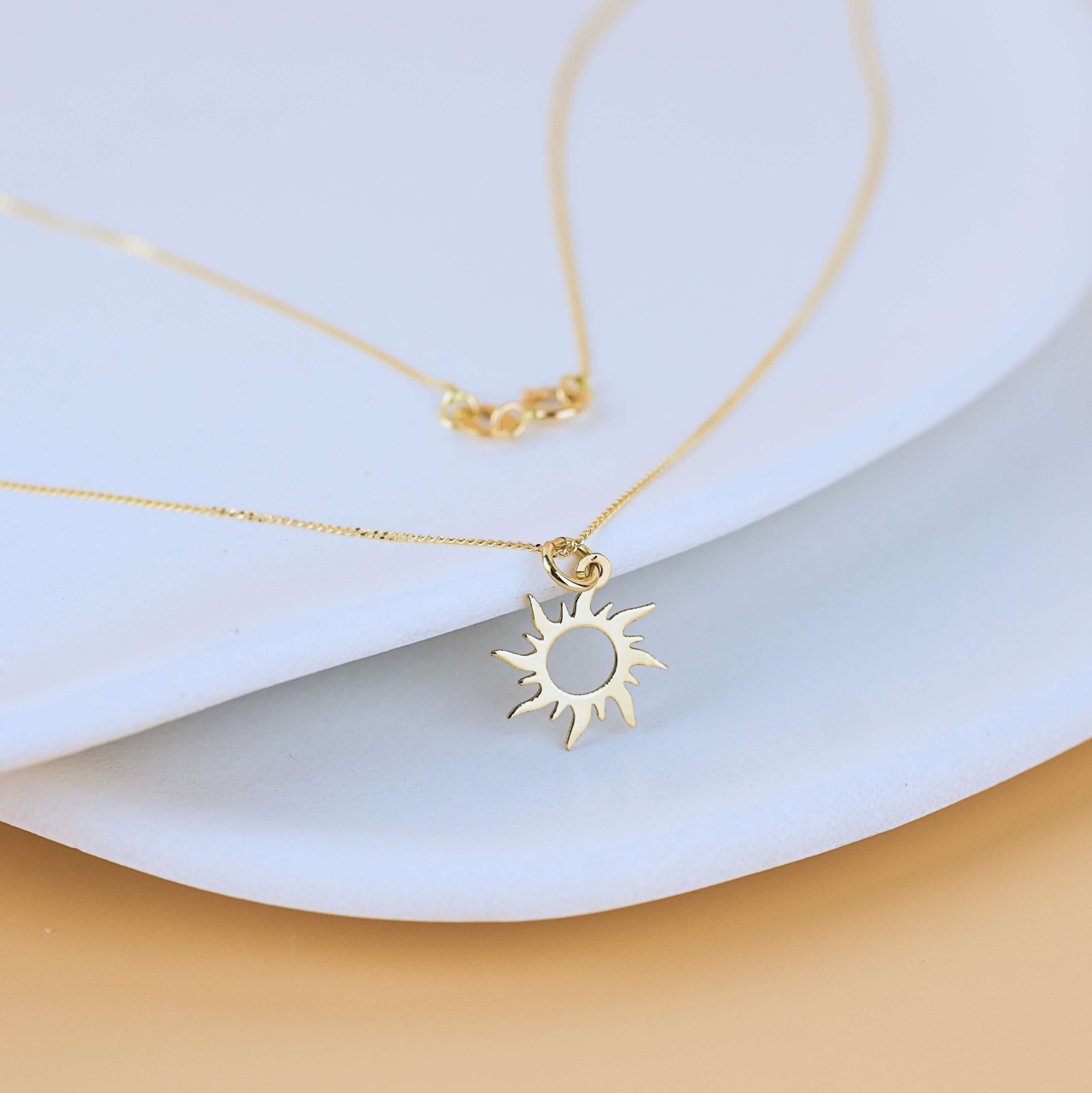 Lantisor din Aur ultra fin si pandantiv din Soare Aur 14K [5]