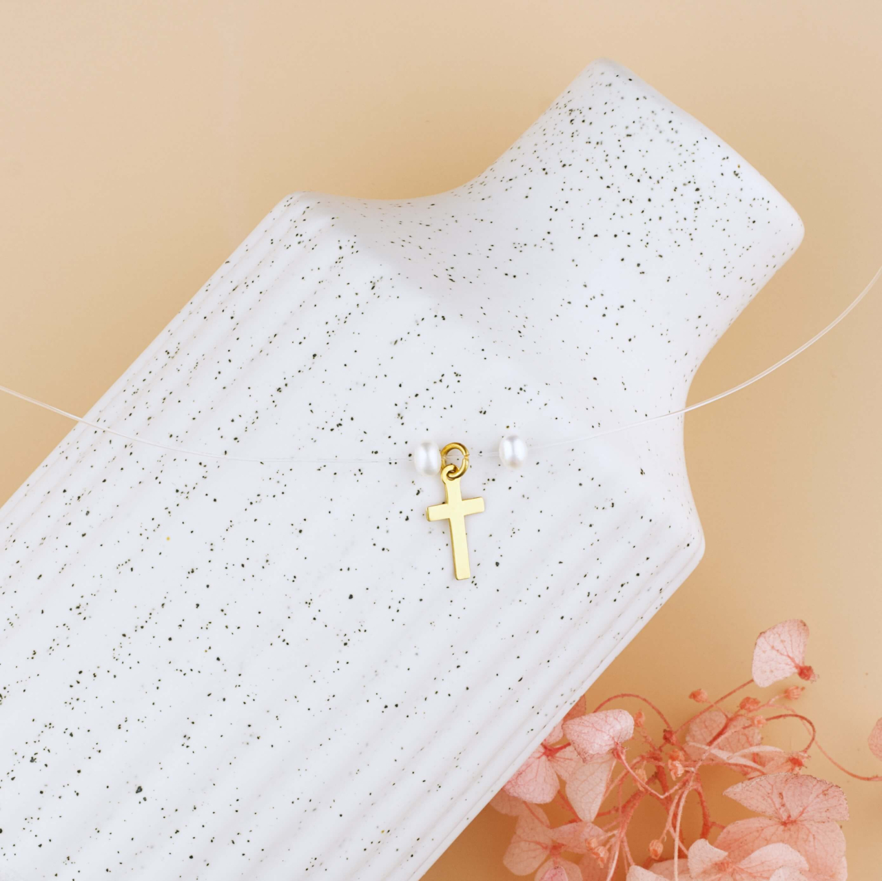 Choker / Lantisor fir transparent din guta cu pandantiv Cruciulita si MIYUKI colorate / sidef [6]