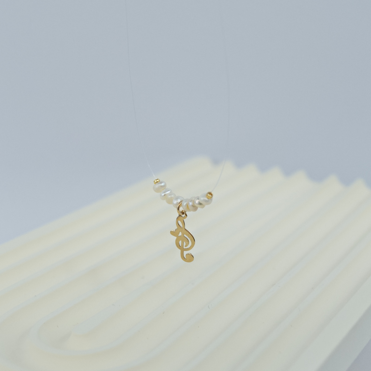 Lantisor fir transparent cu pandantiv Aur 14K Cheia Sol si perle de cultura [3]