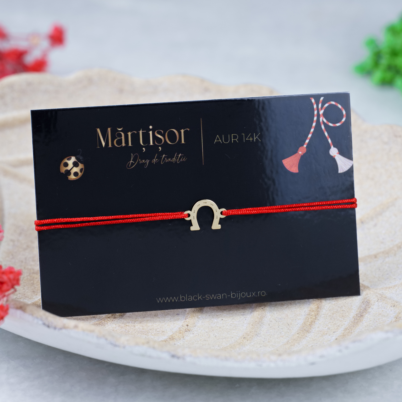 Martisor bratara cu snur Potcoava din aur 14K [1]