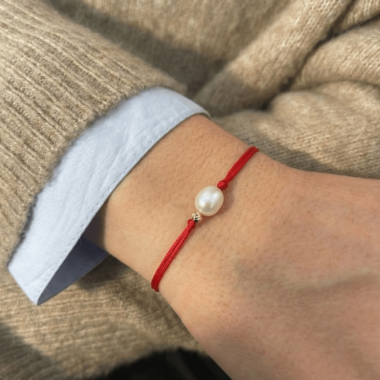 Martisor bratara cu snur si biluta striata din Aur 14K si perla naturala de cultura [2]