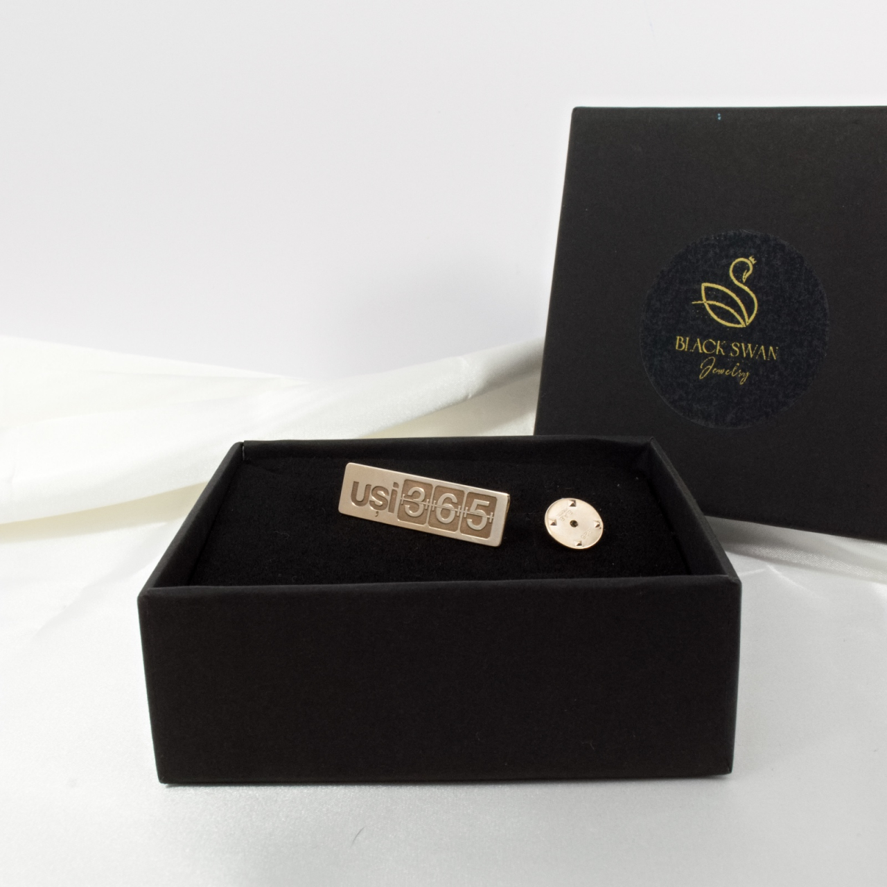 Pin personalizat cu sigla firmei / logo companiei - Argint 925 suflat cu Aur 14K [3]