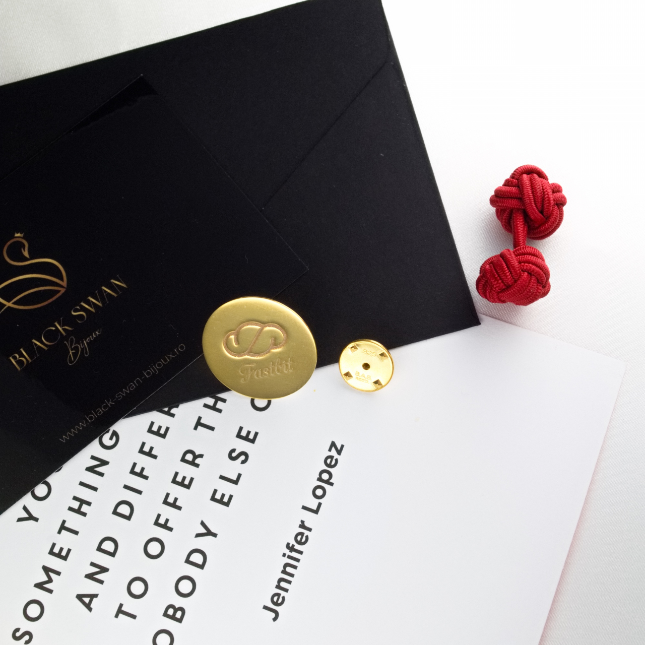 Pin rotund pentru sacou personalizat cu logo firma  - Argint 925 suflat cu Aur 14K [6]