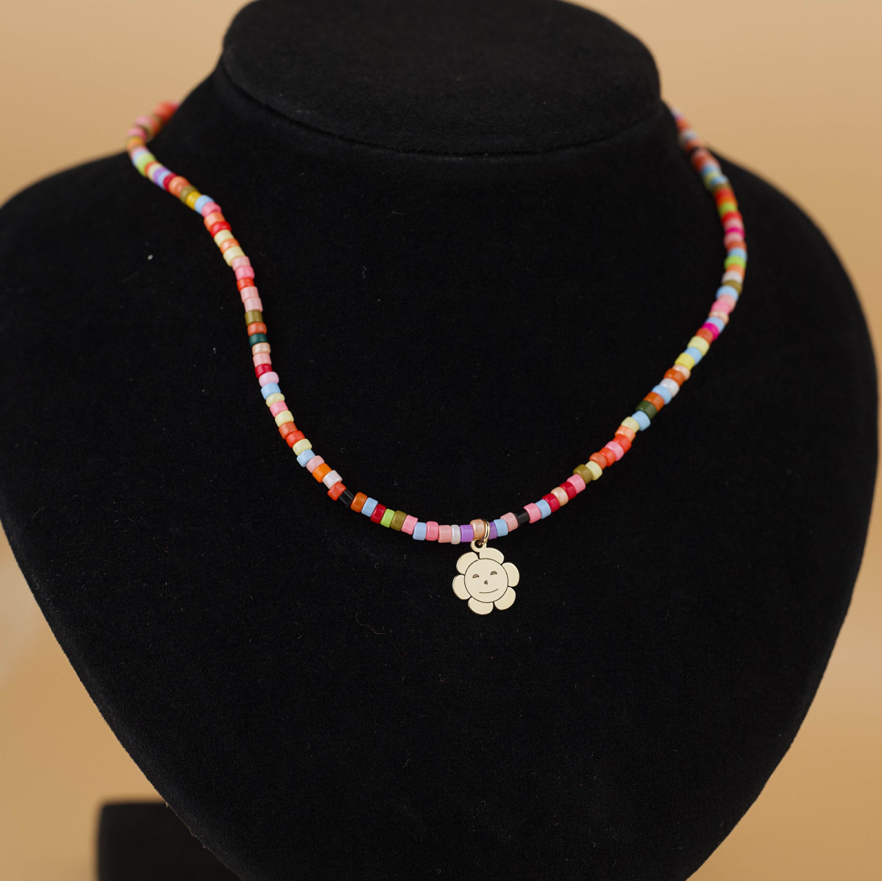 Colier pentru fetite cu margelute colorate si pandantiv Soare din Aur 14K [2]
