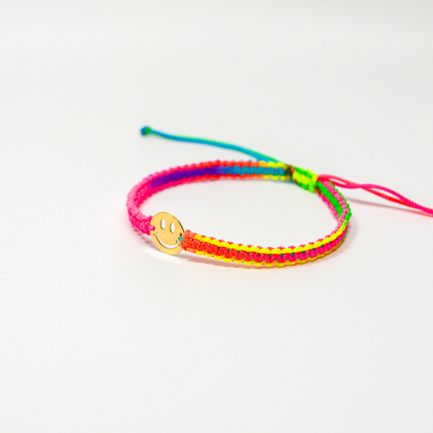 Bratara cu banut 'emoji smile' din aur 14k si snur rainbow [2]