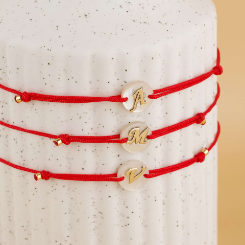 Bratari dama cu aur - Bratara snur si banut din Sidef cu Initiala din Aur 14K