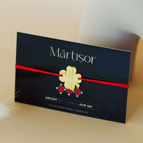 Martisoare - Bratara martisor cu snur rosu si banut trifoi din Argint 925 suflat cu Aur 18K - Pentru doamna invatatoare