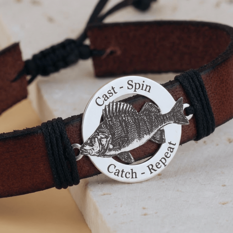 AUR - Bratara piele barbati cu banut Argint si Biban Gravat - Cadou Pescari Spining
