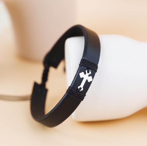 BRĂȚĂRI BĂRBAȚI - Bratara piele naturala barbati si cruciulita din Argint 925 / Argint sufla cu Aur 18K