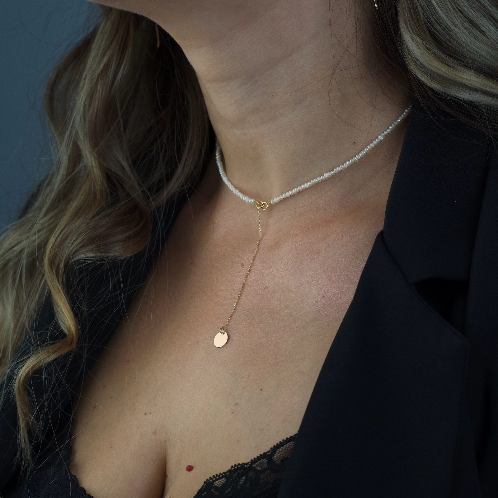 Colier perle naturale - Colier perlute mici si pandantiv banut din aur 14K 8 mm cu extensie de lantisor