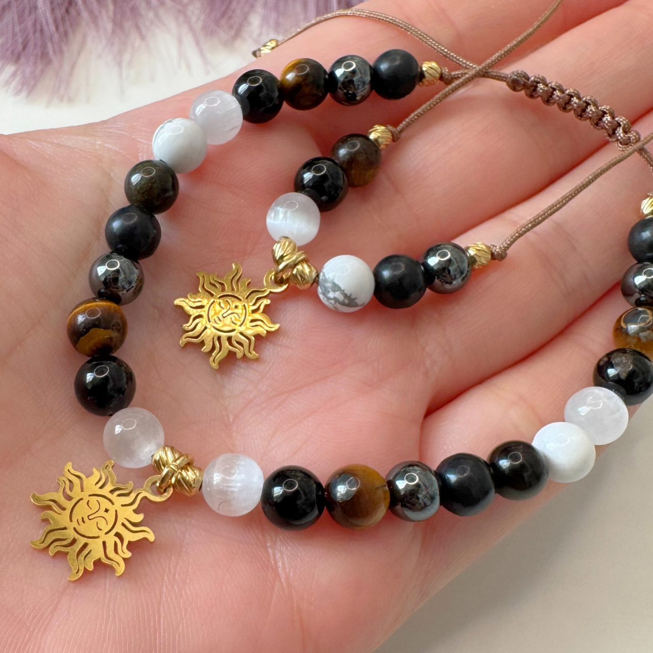 Set colier si bratara cu cristale impotriva energiilor negative si pandantiv soare - Auriu [3]