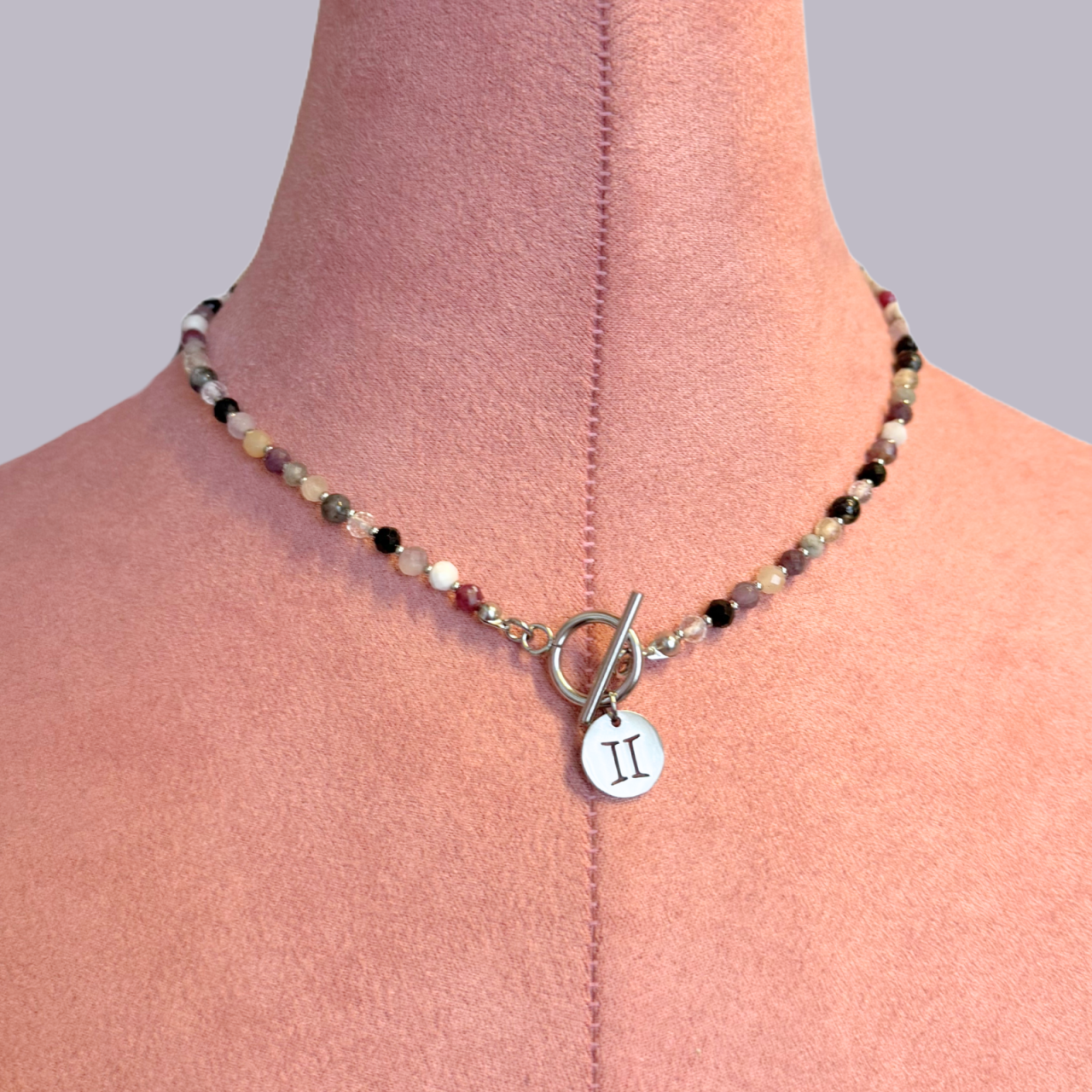 Colier la baza gatului argintiu cu cristale - zodia Gemeni [3]