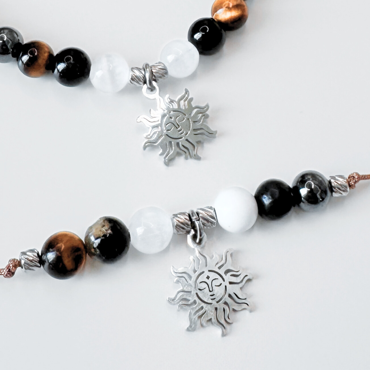 Set colier si bratara cu cristale impotriva energiilor negative si pandantiv soare - Argintiu [5]